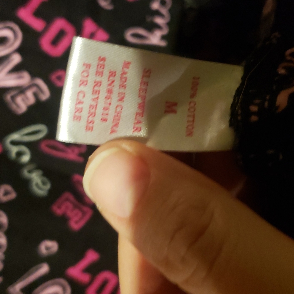 Valentines PJ'S ๐ - Picture 4 of 5